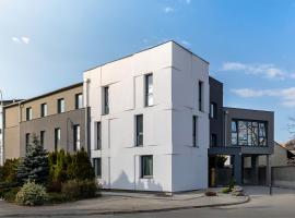 4 SMART HOTEL，位于奥洛穆茨的酒店