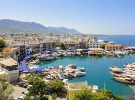 Kyrenia British Harbour Hotel，位于凯里尼亚的酒店