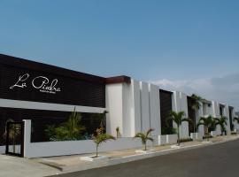 Hotel La Piedra，位于卡拉克斯港的酒店