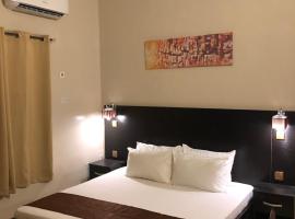 Posh Apartments Business Hotel，位于伊凯贾的酒店