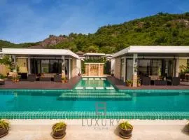 5 Bedroom Amazing Pool Villa In Resort TS1