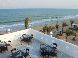 巴盟特拉海滩度假村 - 克拉，位于班克鲁特的酒店