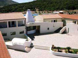 Hotel Costa Blu，位于圣安蒂奥科的酒店