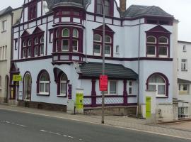 Bed and Breakfast Zeulenroda，位于措伊伦罗达的酒店