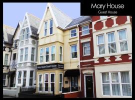 Mary House 46，位于波斯考尔的海滩酒店