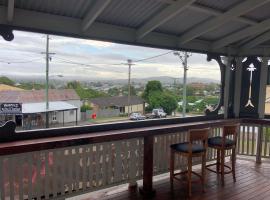 The Australian Hotel，位于金皮的酒店