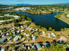 Townsville Lakes Holiday Park，位于汤斯维尔机场 - TSV附近的酒店