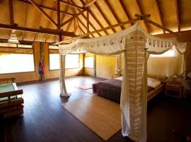 Malole Surf House