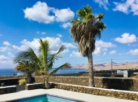 Villa Las Palmitas - Sea Views - Private Pool - Hot Tub - Table Tennis