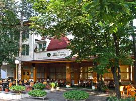 Хотел ЗЛАТНА КОТВА，位于卡赞勒克的酒店