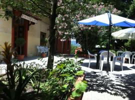 莫德尔诺酒店，位于阿里特佐的酒店