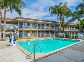 贝克斯菲尔德机场6号汽车旅馆