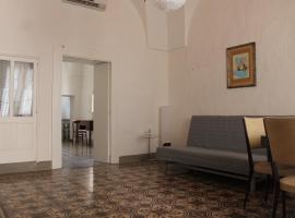 Appartamento in centro storico zona Gallipoli，位于帕拉比塔的度假屋