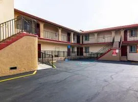 Econo Lodge Long Beach I-405