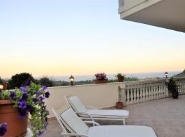 Il Belvedere vicino Taormina，位于萨沃卡的酒店