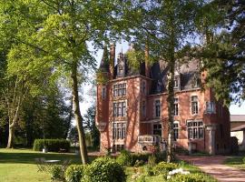 Château de la Vernède, la Grande Vernède，位于Saint-Rémy-de-Chargnat的酒店