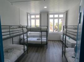 Change The World Hostels - Cascais - Estoril，位于蒙特卡罗埃斯托里尔的青旅