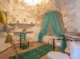 Casa Cueva Muntasal，位于莫纳奇尔的木屋