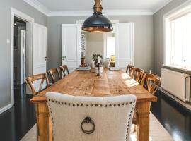 Hoepfner and Tulinius Historical Houses，位于阿克雷里的酒店