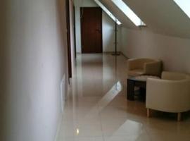 Noclegi Lidzbark -Stacja Paliw k Lidzbarka，位于利兹巴克的酒店