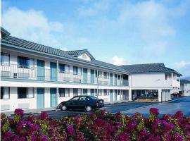 Coastside Inn，位于半月湾的酒店