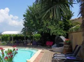 Le Jardin d'Ivana B&B avec Piscine chauffée