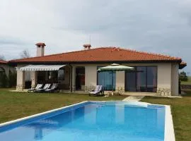 Private Villa 102 in BlackSeaRama