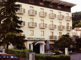 Hotel Mercure，位于Castelluccio Inferiore的酒店
