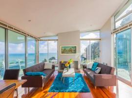 Exclusive Sanctuary on the West Coast，位于Muriwai Beach的度假短租房