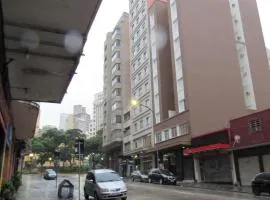 Hotel Salomão - Próximo a 25 de Março, Bom Retiro, Brás e Rua Santa Efigênia, a 2 minutos do Mirante Sampa Sky e pista de Skate Anhangabaú