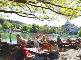 Alte Post - Hotel Am Rhein-Ufer Laufenburg，位于劳芬堡的酒店
