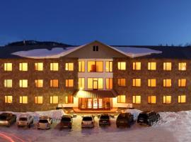 University Hotel Tsakhkadzor，位于萨克德佐尔镇的酒店