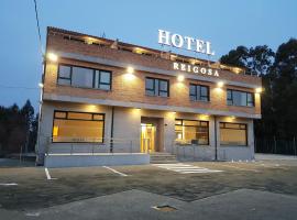 HOTEL REIGOSA，位于庞特维德拉的酒店