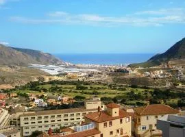 Apartamentos Deluxe Roquetas de Mar con Golf y Piscina Climatizada, Parking privado