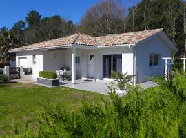 Holiday Home Sainte Marie by Interhome，位于Tosse的酒店