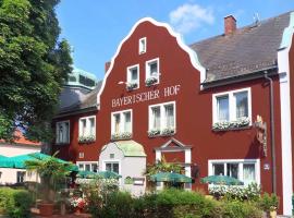 Hotel Bayerischer Hof，位于瓦尔德萨森的酒店