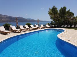 Lazaratos Hotel，位于里科索翁的酒店