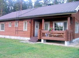 虹卡哈杰瑞度假屋，位于Petäjävesi的度假屋
