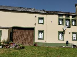 Casa do Gaiteiro - Casa de Aldea en O Pereiro，位于Pereiro的酒店