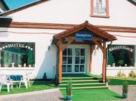 Hotel Neisseblick，位于Ostritz的酒店