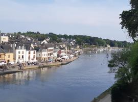 Appartement sur les Quais de St Goustan - Auray, cité médiévale de caractère abritant le port de Saint-Goustan - Bretagne Sud，位于欧赖的酒店