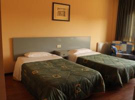 Hotel Baccus，位于卡瓦利诺的酒店