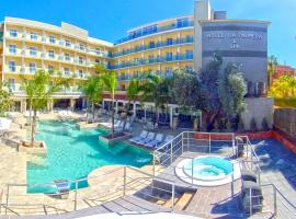拉帕尔梅拉酒店和spa，位于罗列特海岸的带泳池的酒店