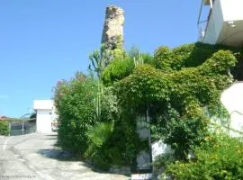 Appartamento panoramico con vista mare e montagna