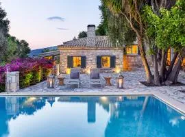 Villa Ioli- Beachfront Luxury Residence