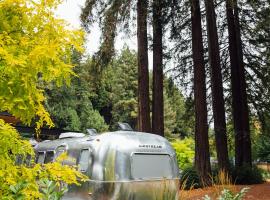 AutoCamp Sonoma，位于盖尔南维尔的酒店