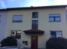 Ferienwohnung Heddesheim，位于Heddesheim的酒店