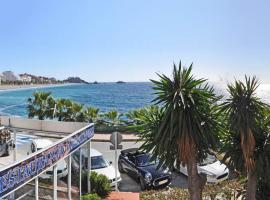 Arrayanes Playa Almuñecar，位于阿尔姆尼卡的酒店