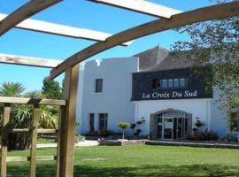 La Croix Du Sud，位于Le Tour-du-Parc的酒店