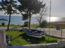 Kariani Beach Apartment